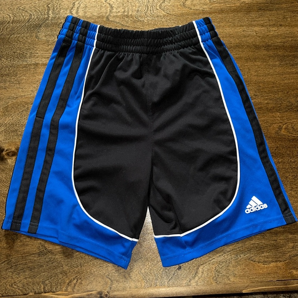 Basketball shorts, size L/G (14/16), brand adidas.